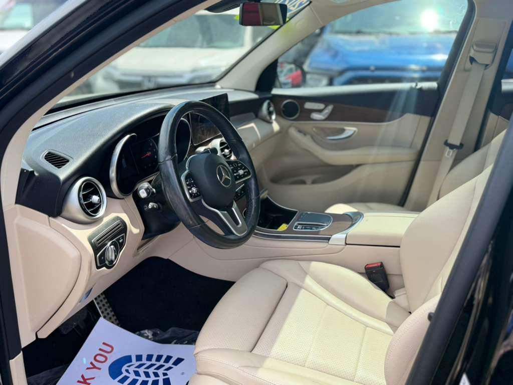 Mercedes-Benz GLC GLC 300 4MATIC SUV 2021