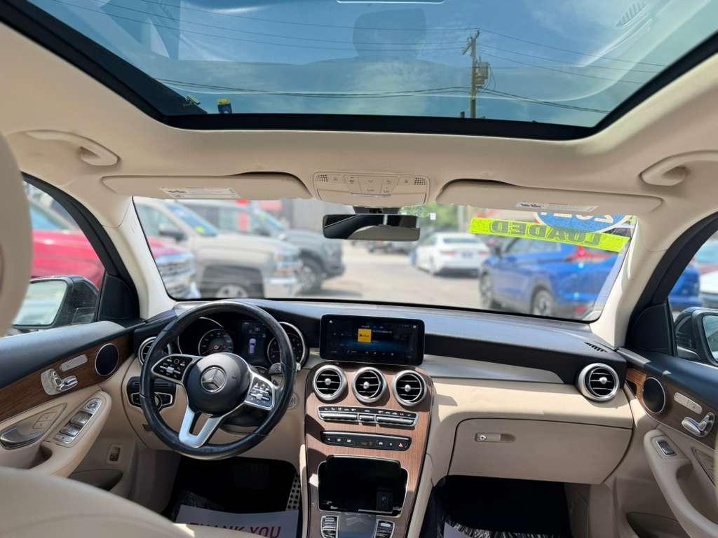 Mercedes-Benz GLC GLC 300 4MATIC SUV 2021