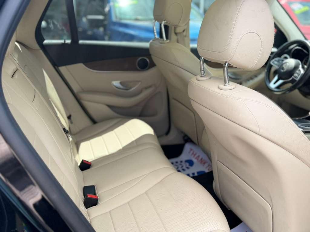 Mercedes-Benz GLC GLC 300 4MATIC SUV 2021