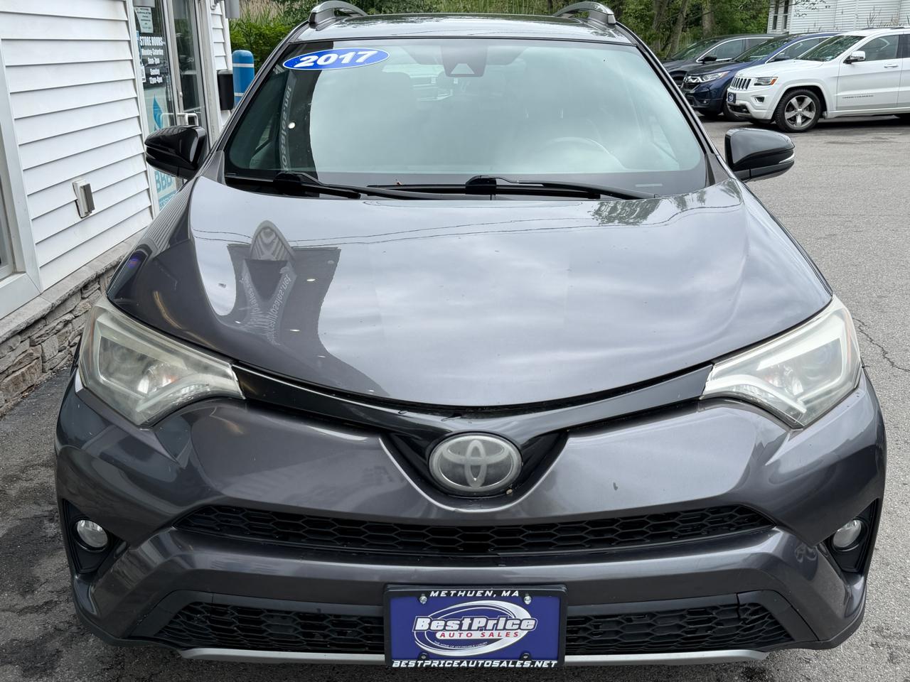 Toyota RAV4 SE AWD (Natl) 2017