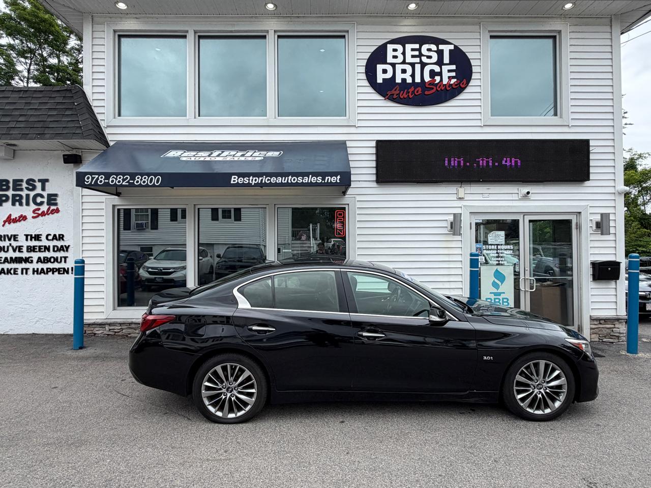 Infiniti Q50 3.0t LUXE AWD 2018