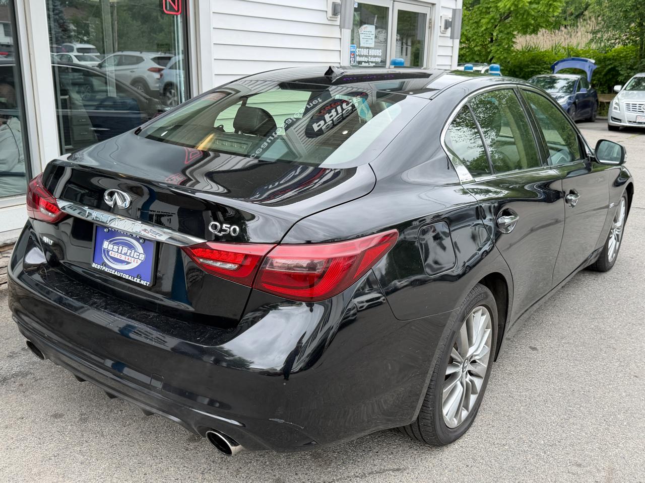 Infiniti Q50 3.0t LUXE AWD 2018