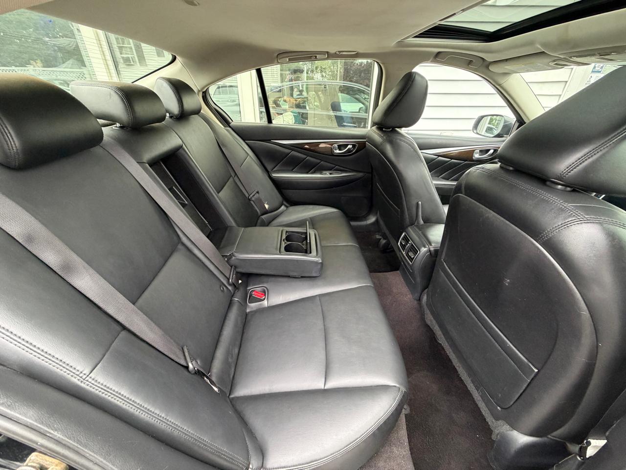 Infiniti Q50 3.0t LUXE AWD 2018