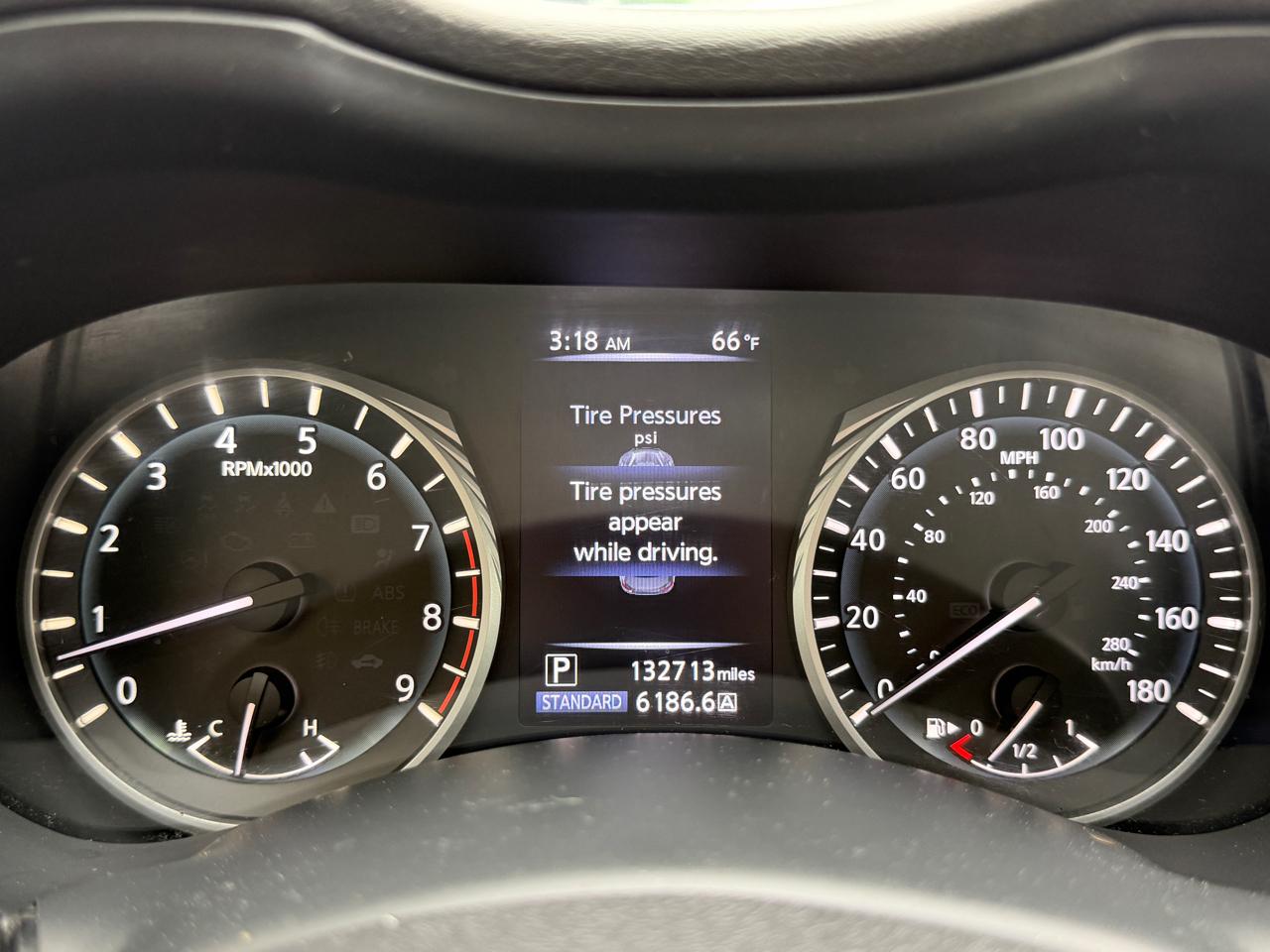 Infiniti Q50 3.0t LUXE AWD 2018