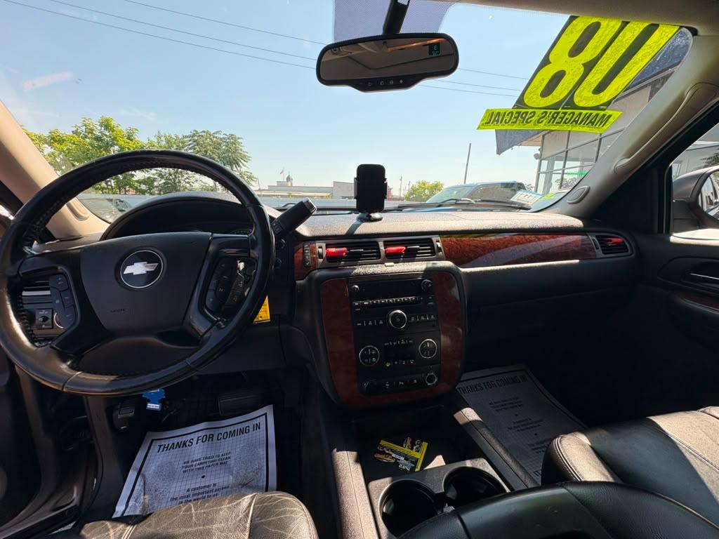 Chevrolet Suburban 4WD 4dr 1500 LT w/2LT 2008