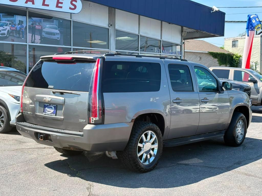 Chevrolet Suburban 4WD 4dr 1500 LT w/2LT 2008