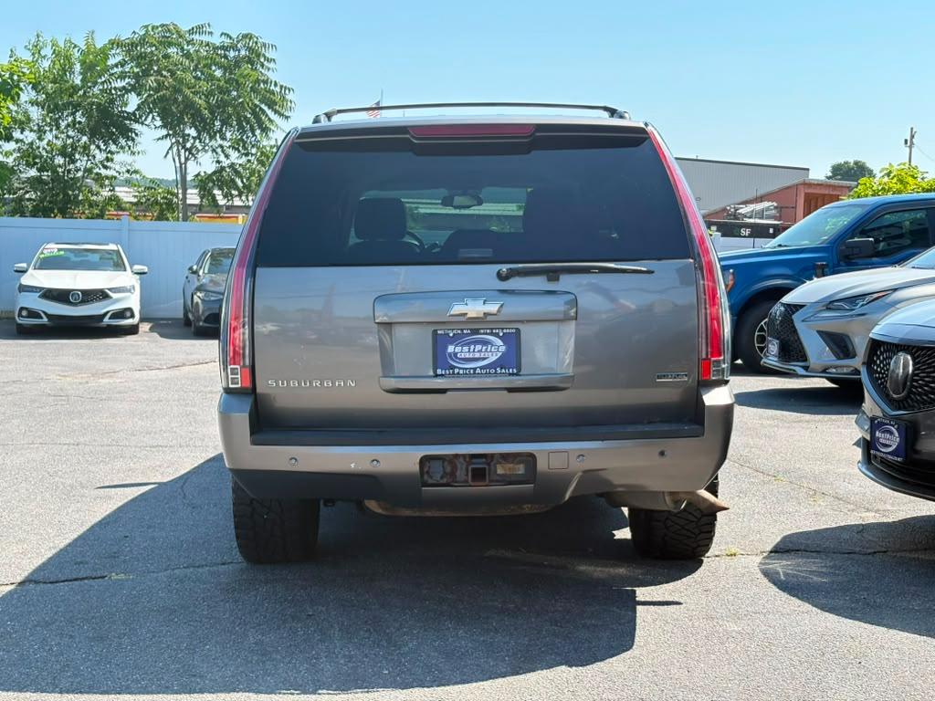 Chevrolet Suburban 4WD 4dr 1500 LT w/2LT 2008