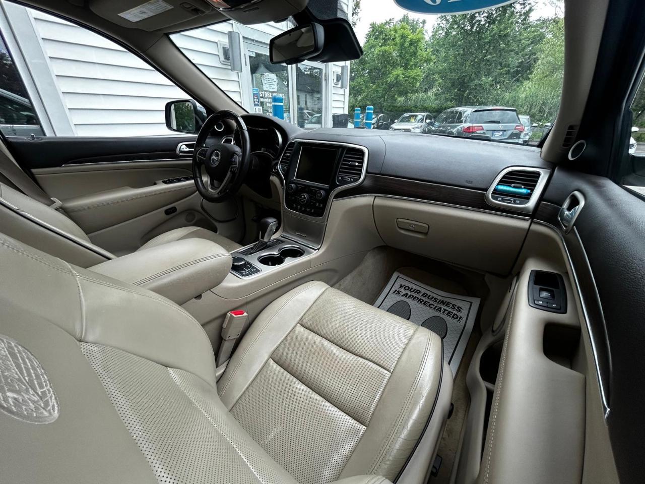 Jeep Grand Cherokee 4WD 4dr Overland 2016