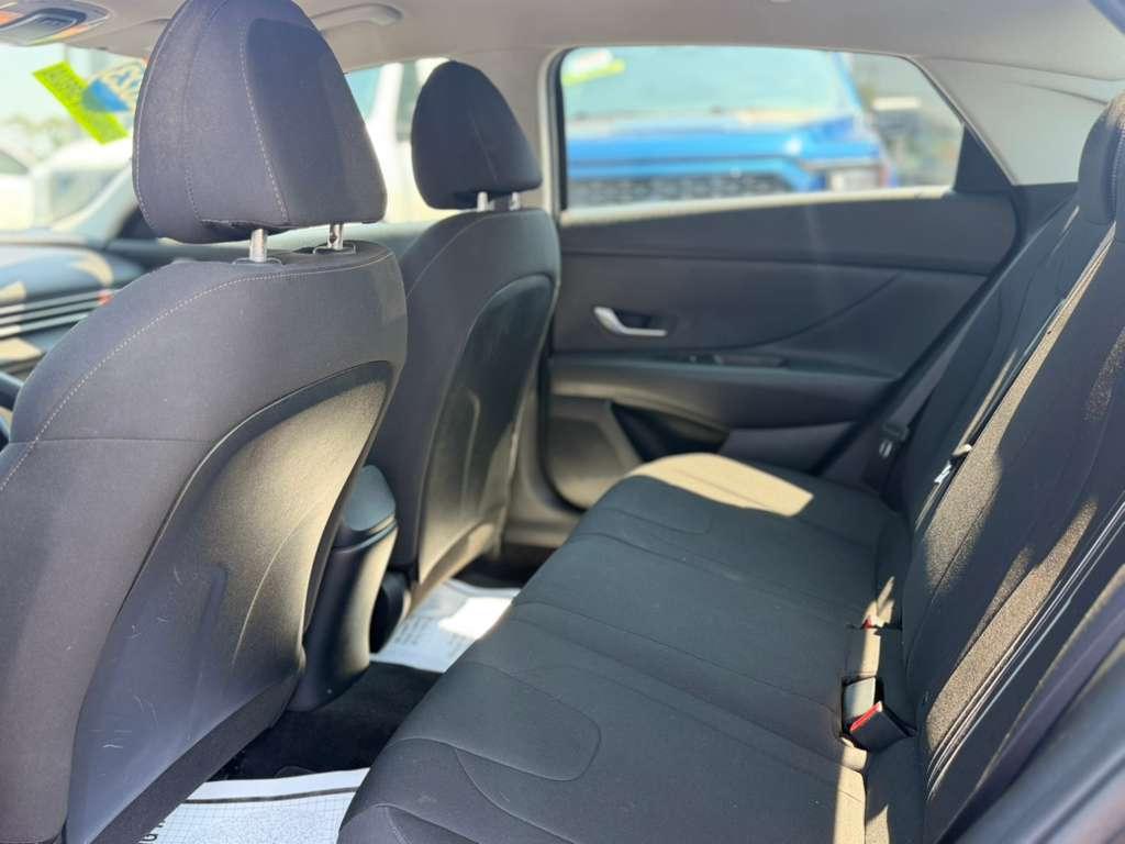Hyundai Elantra SEL IVT 2023