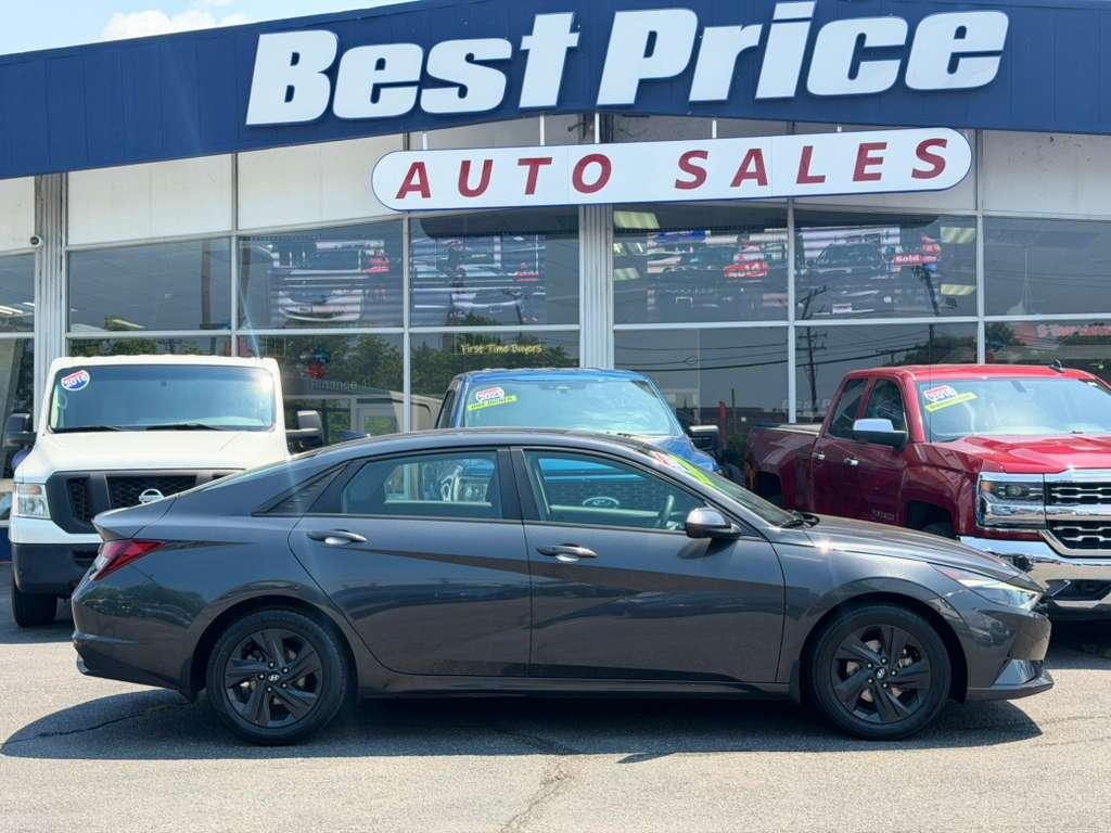 Hyundai Elantra SEL IVT 2023