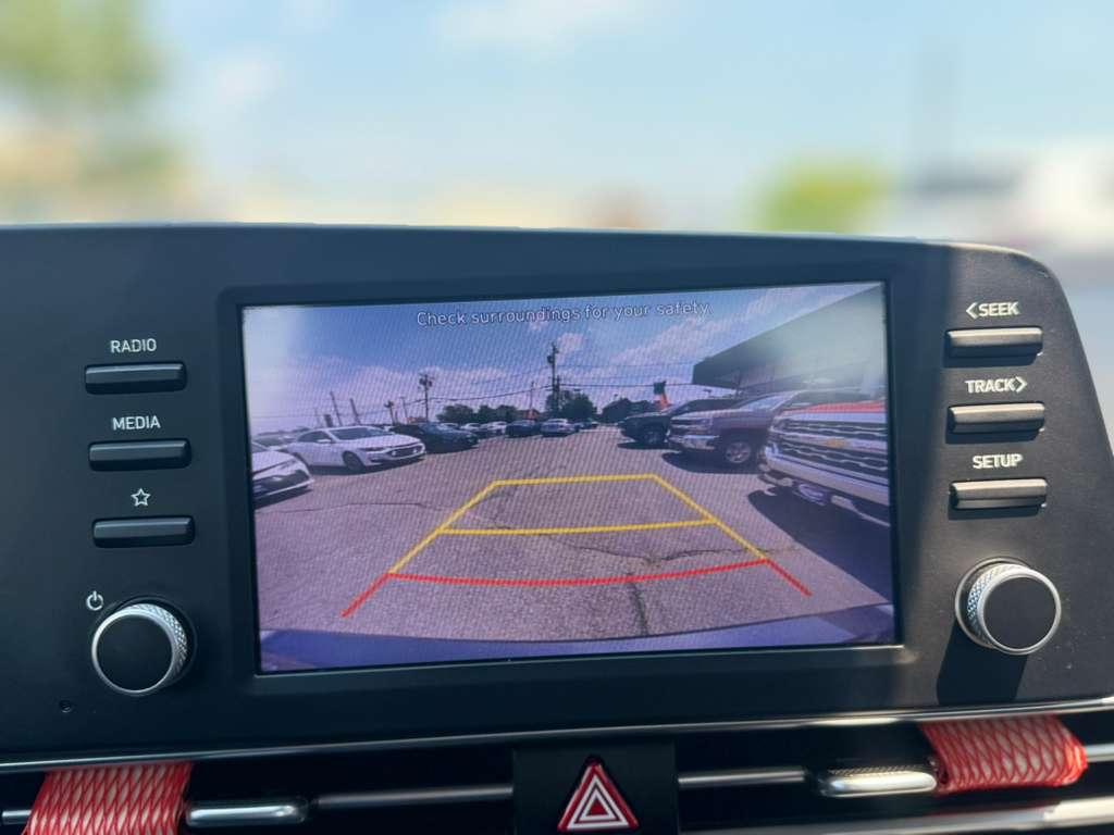 Hyundai Elantra SEL IVT 2023