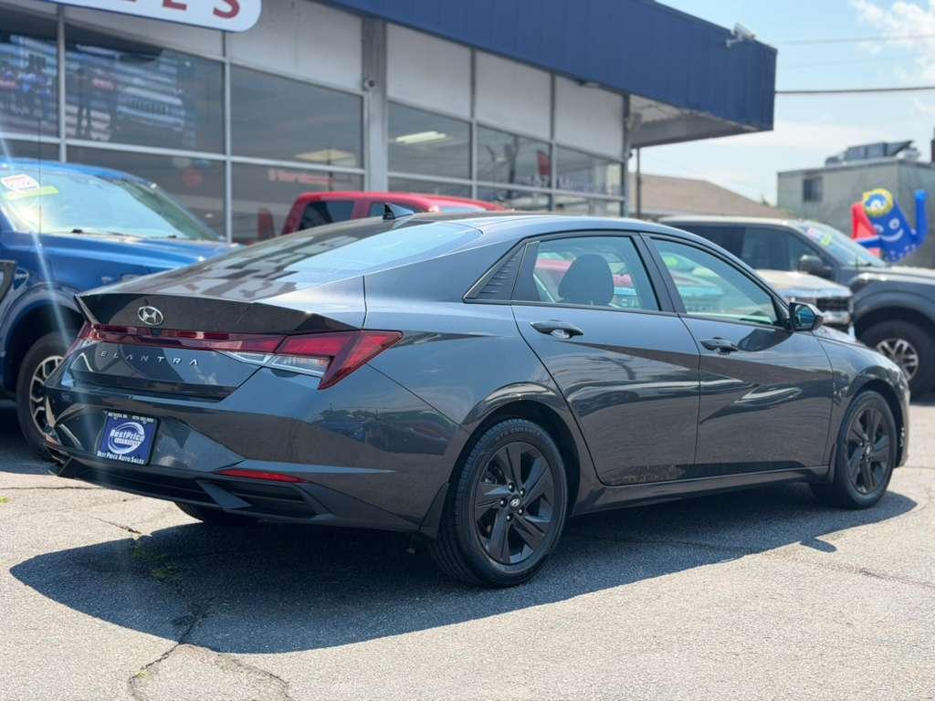 Hyundai Elantra SEL IVT 2023