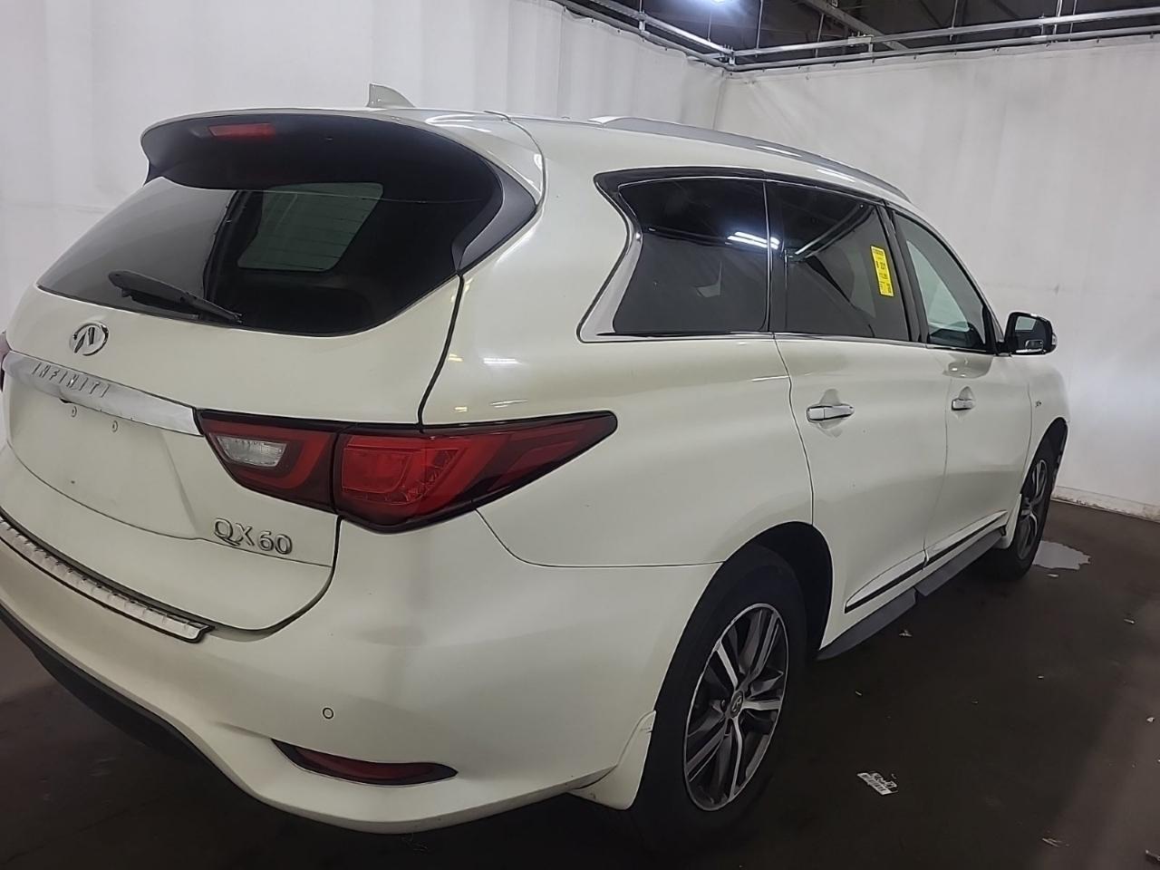 Infiniti QX60 LUXE AWD 2019