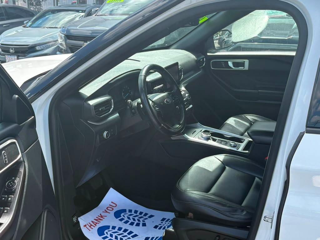 Ford Explorer XLT 4WD 2020