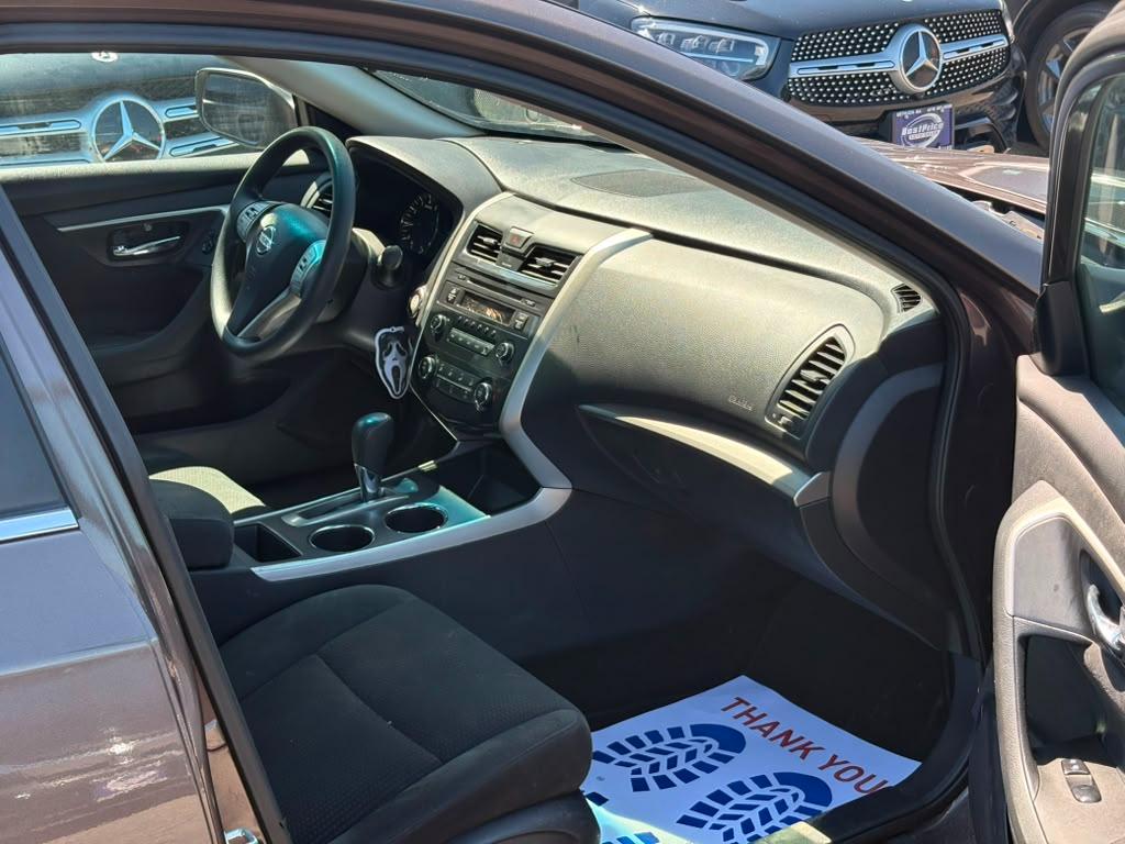 Nissan Altima 4dr Sdn I4 2.5 S 2015