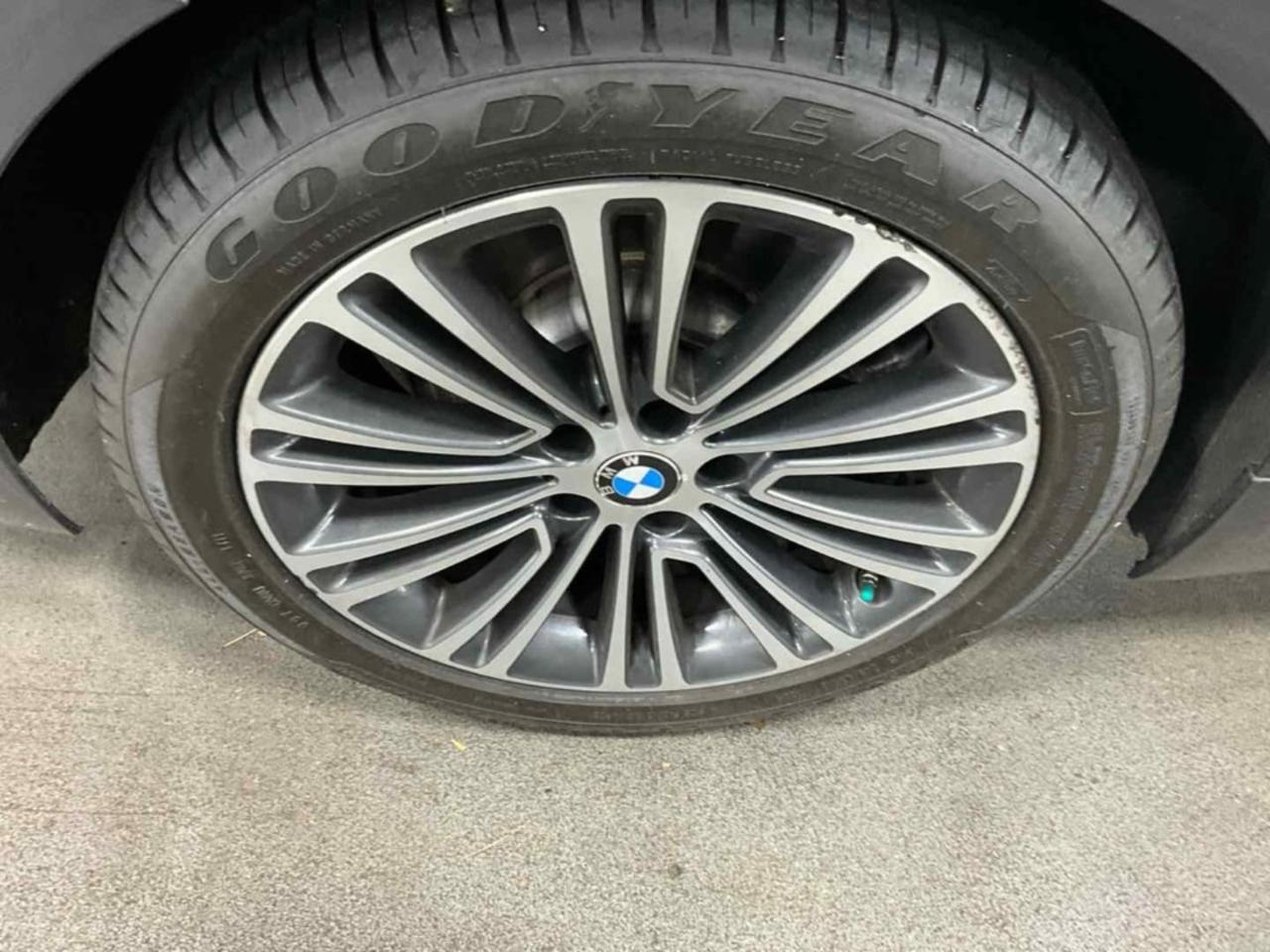 BMW 5 Series 530i xDrive Sedan 2019