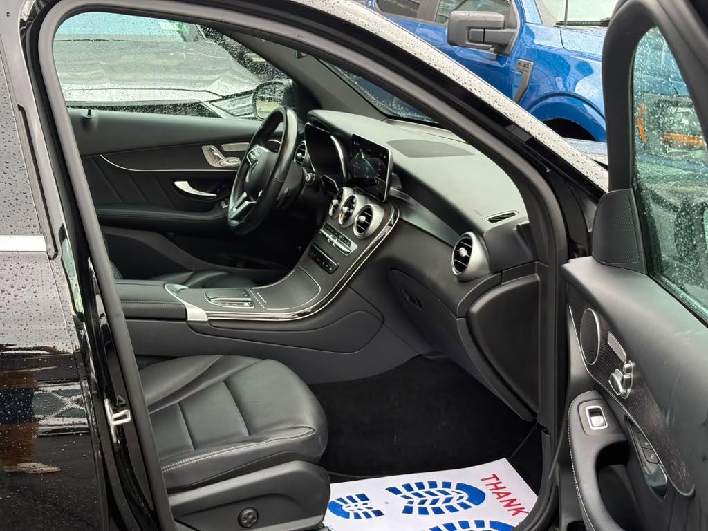 Mercedes-Benz GLC GLC 300 4MATIC SUV 2022