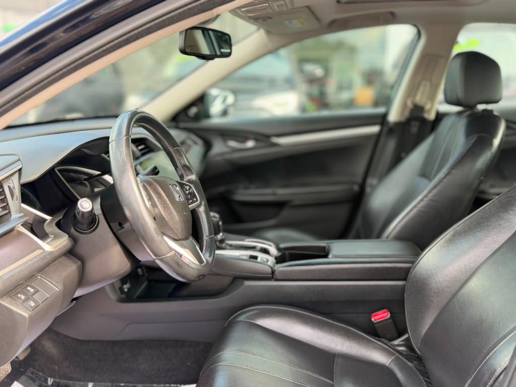 Honda Civic Sedan 4dr CVT Touring 2016