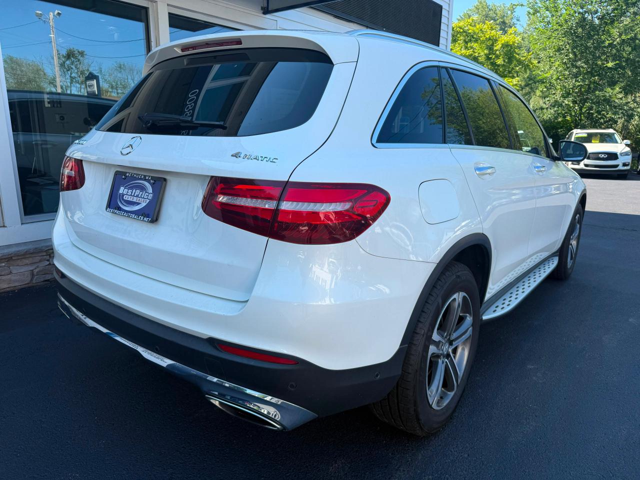Mercedes-Benz GLC 4MATIC 4dr GLC 300 2016