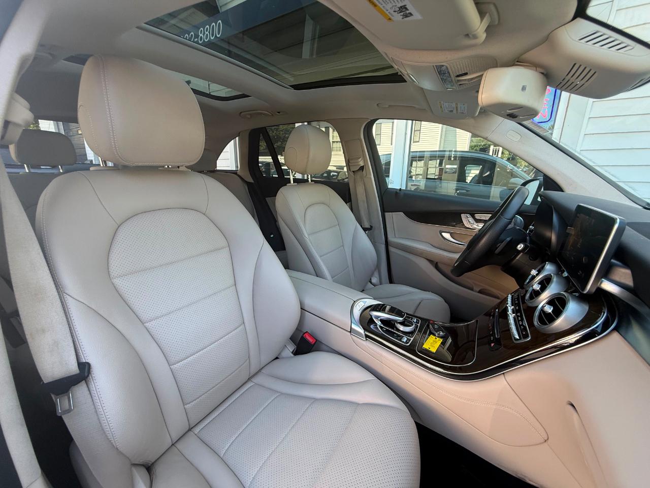 Mercedes-Benz GLC 4MATIC 4dr GLC 300 2016