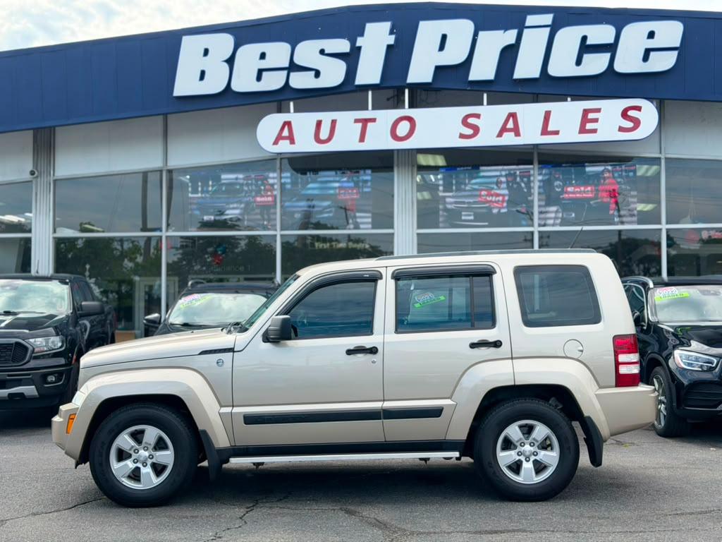 Jeep Liberty 4WD 4dr Sport 2011