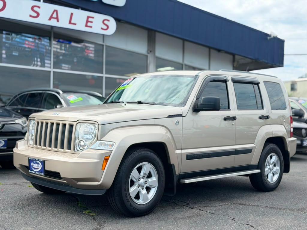 Jeep Liberty 4WD 4dr Sport 2011