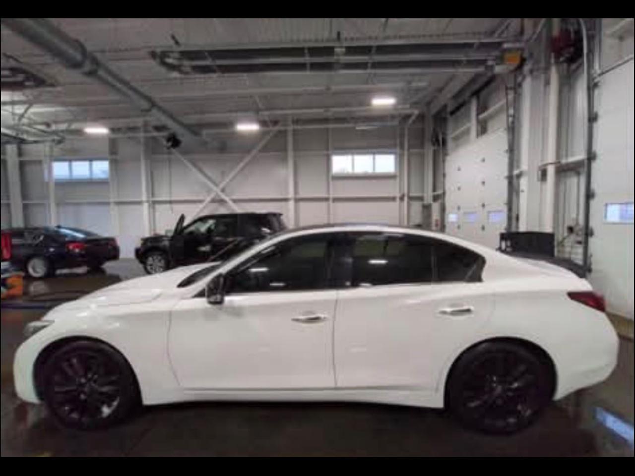 Infiniti Q50 3.0t LUXE AWD 2018
