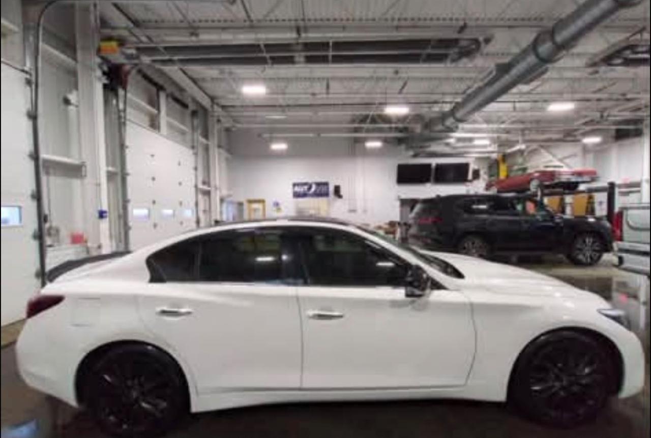 Infiniti Q50 3.0t LUXE AWD 2018