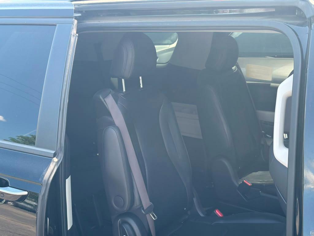 Kia Carnival LX FWD w/Seat Pkg 2024