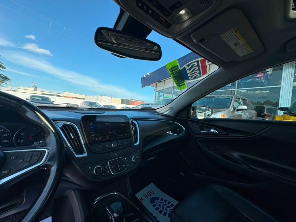 Chevrolet Malibu 4dr Sdn Premier 2022