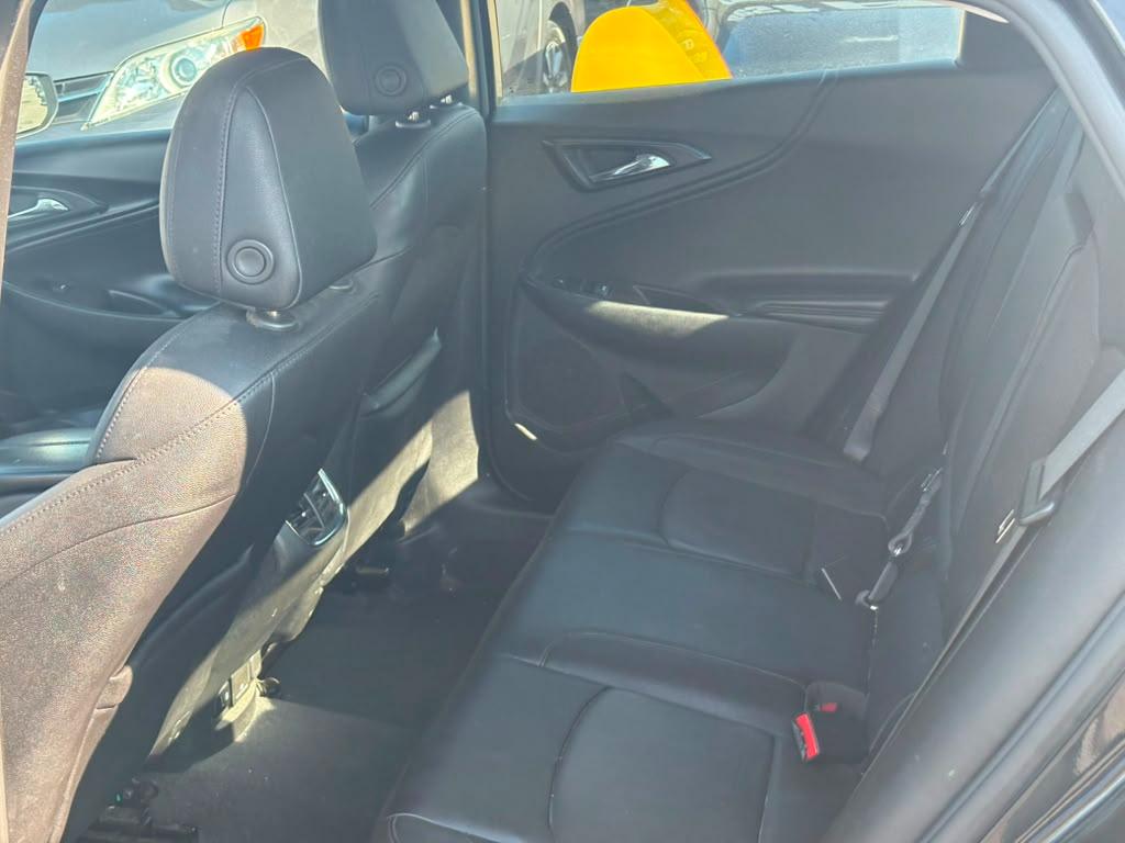 Chevrolet Malibu 4dr Sdn Premier 2022