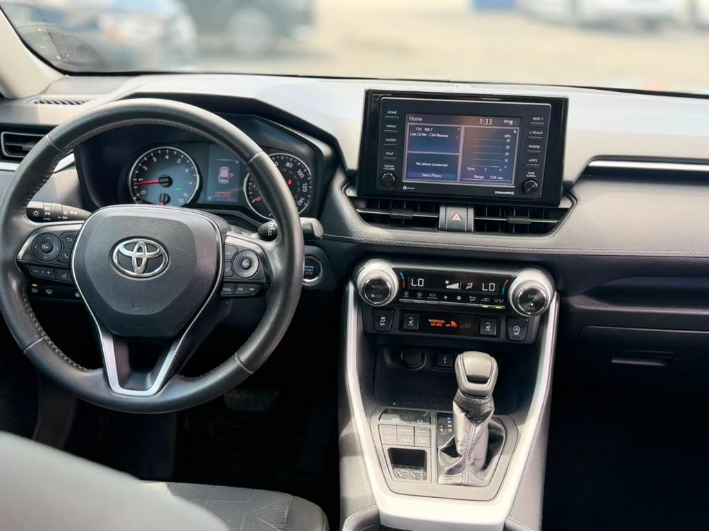 Toyota RAV4 XLE AWD (Natl) 2020