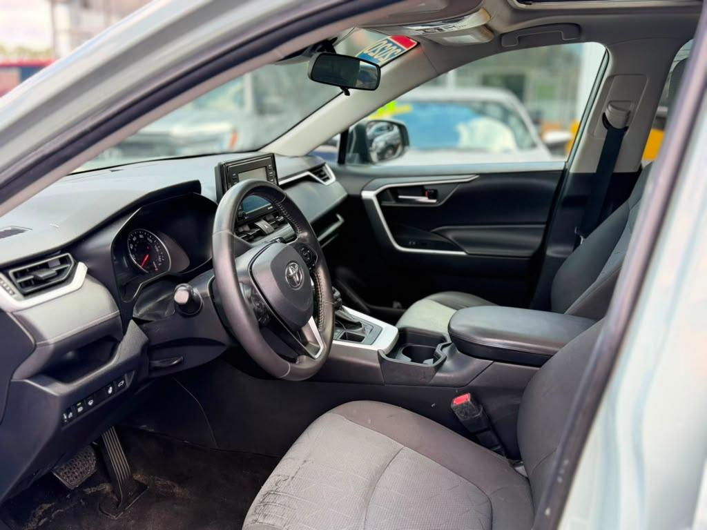 Toyota RAV4 XLE AWD (Natl) 2020