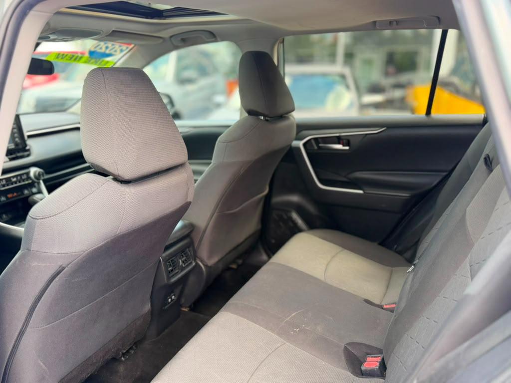 Toyota RAV4 XLE AWD (Natl) 2020