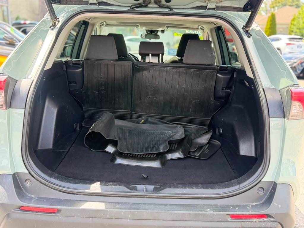 Toyota RAV4 XLE AWD (Natl) 2020