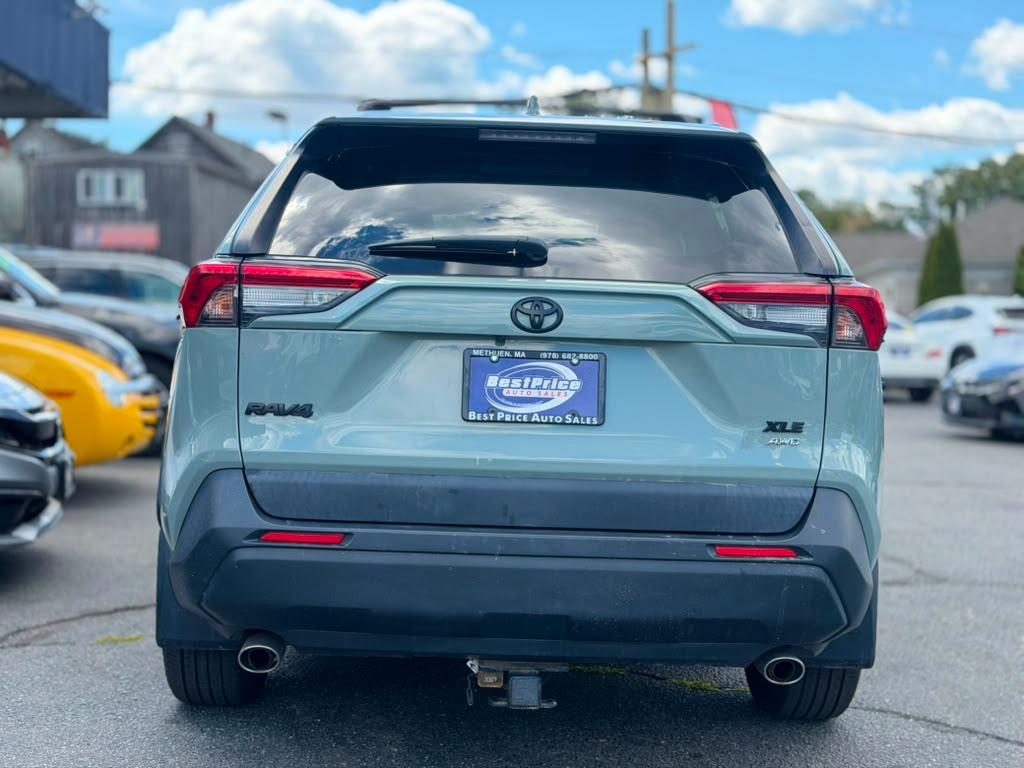 Toyota RAV4 XLE AWD (Natl) 2020