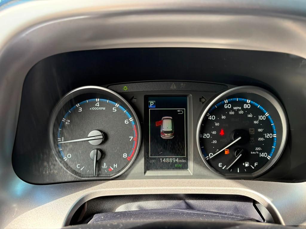 Toyota RAV4 XLE AWD (Natl) 2018