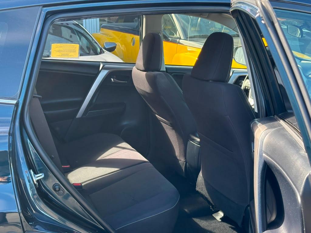 Toyota RAV4 XLE AWD (Natl) 2018