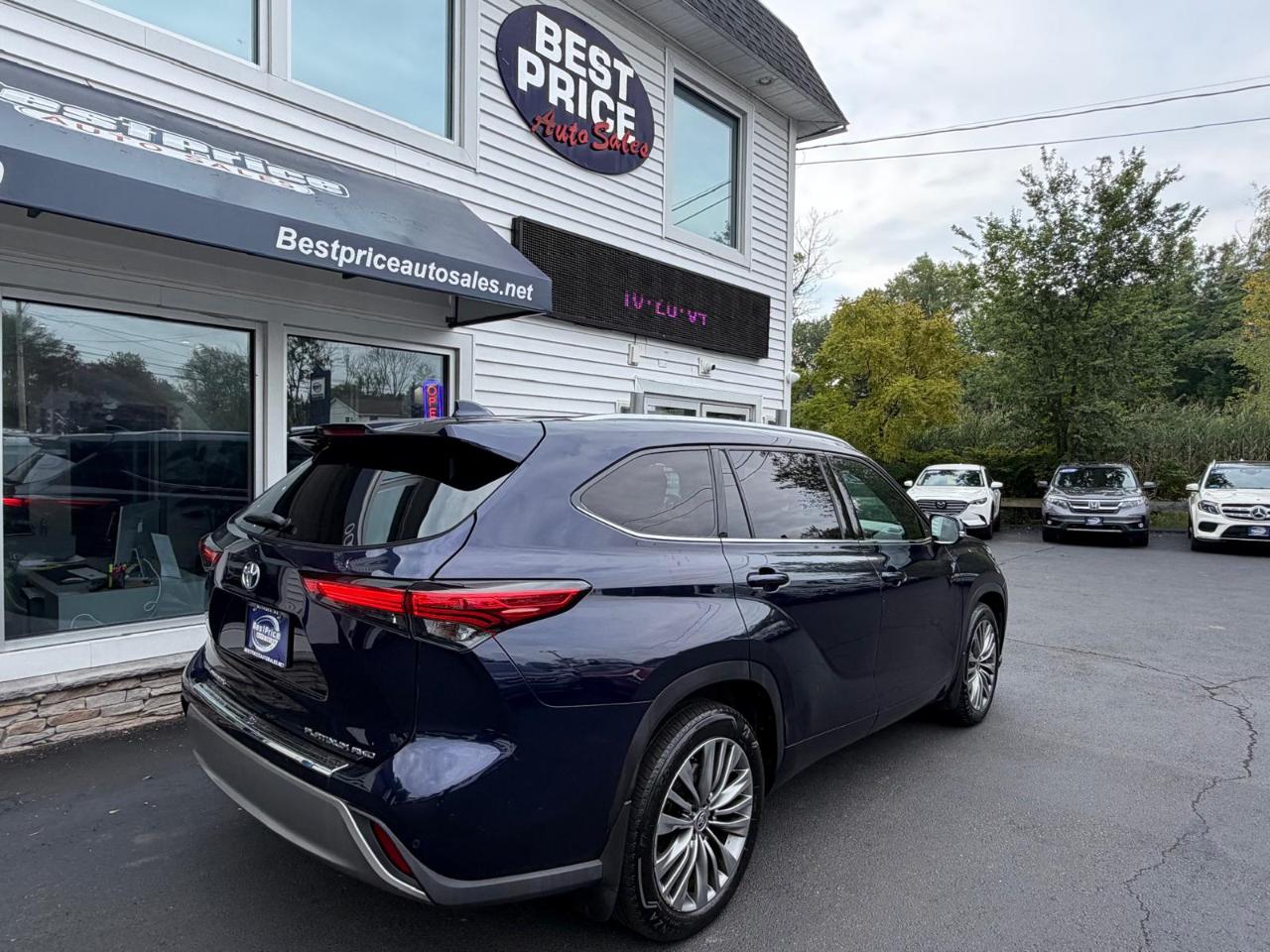 Toyota Highlander Platinum AWD (Natl) 2020