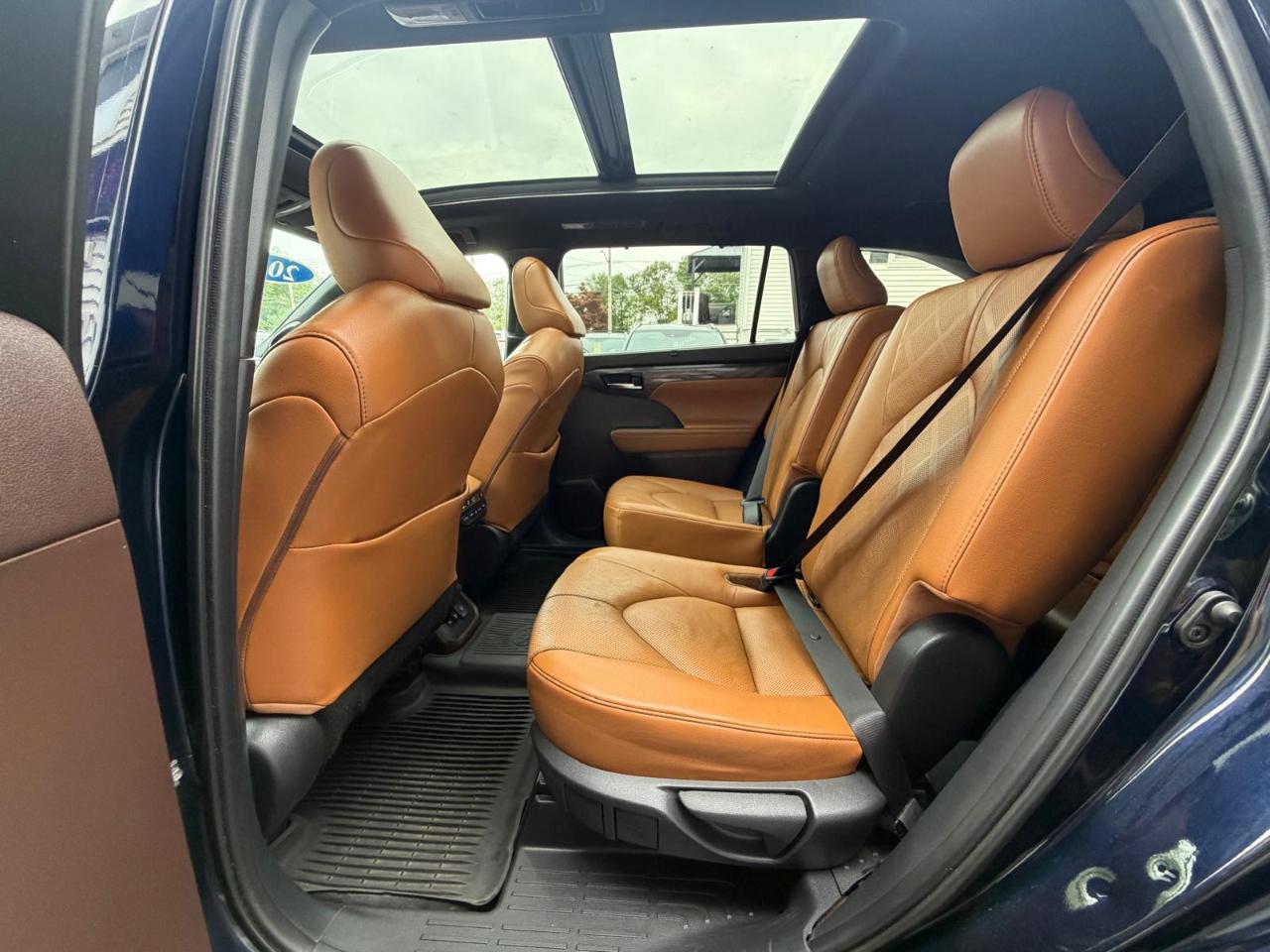 Toyota Highlander Platinum AWD (Natl) 2020
