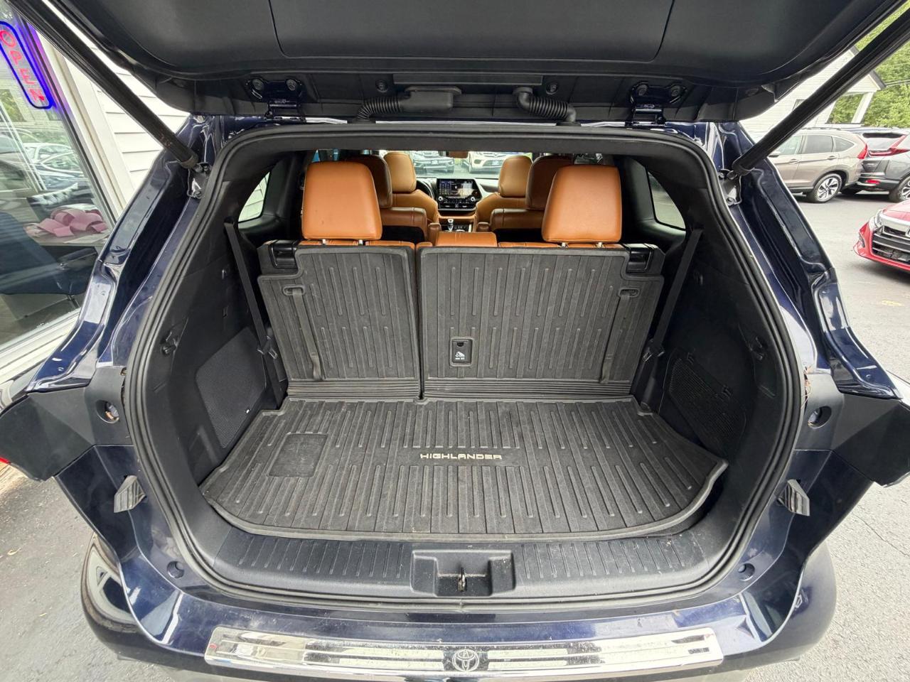 Toyota Highlander Platinum AWD (Natl) 2020