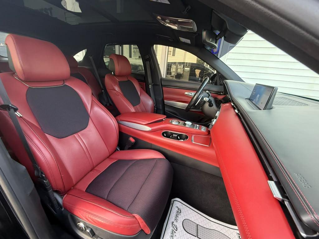 Genesis GV70 2.5T AWD 2023