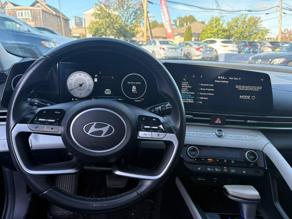 Hyundai Elantra Limited IVT 2024