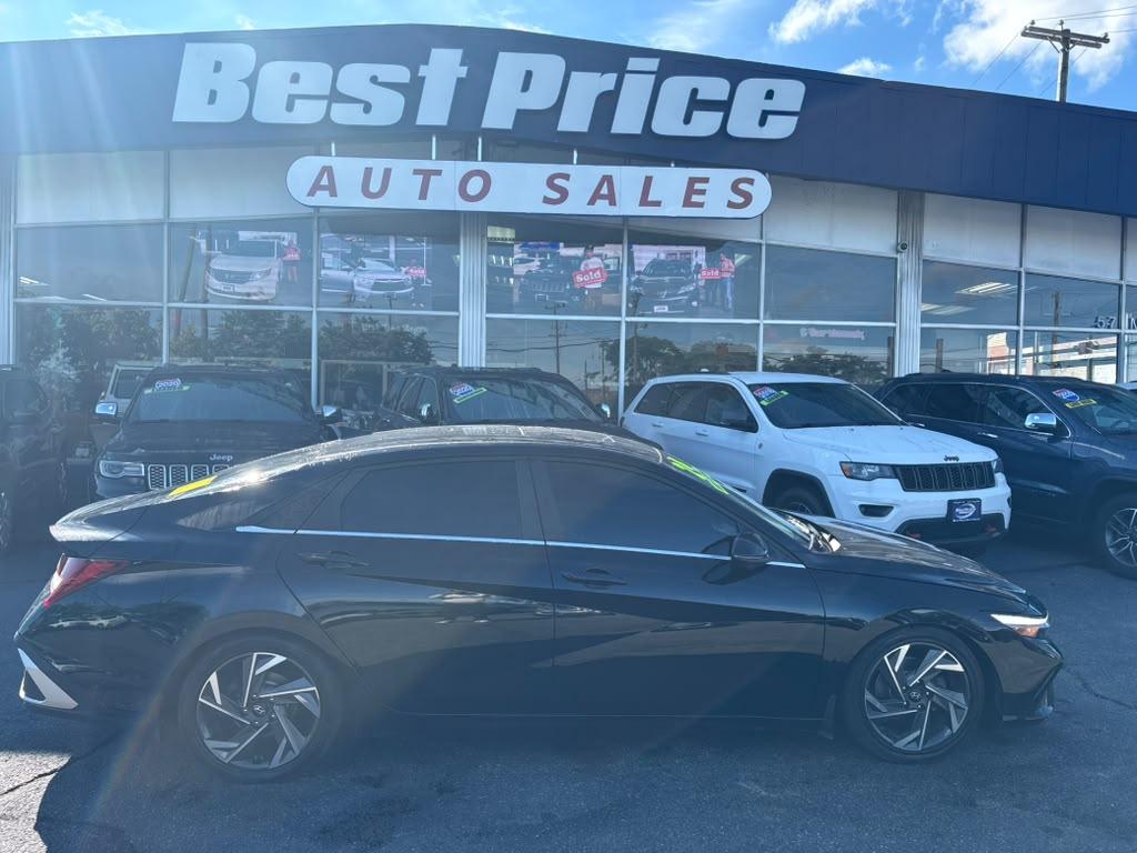 Hyundai Elantra Limited IVT 2024