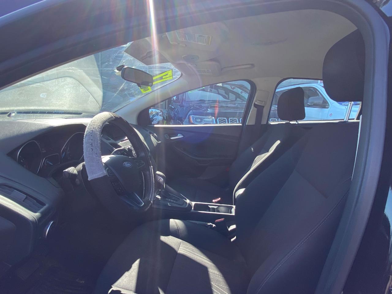 Ford Focus SE Sedan 2017