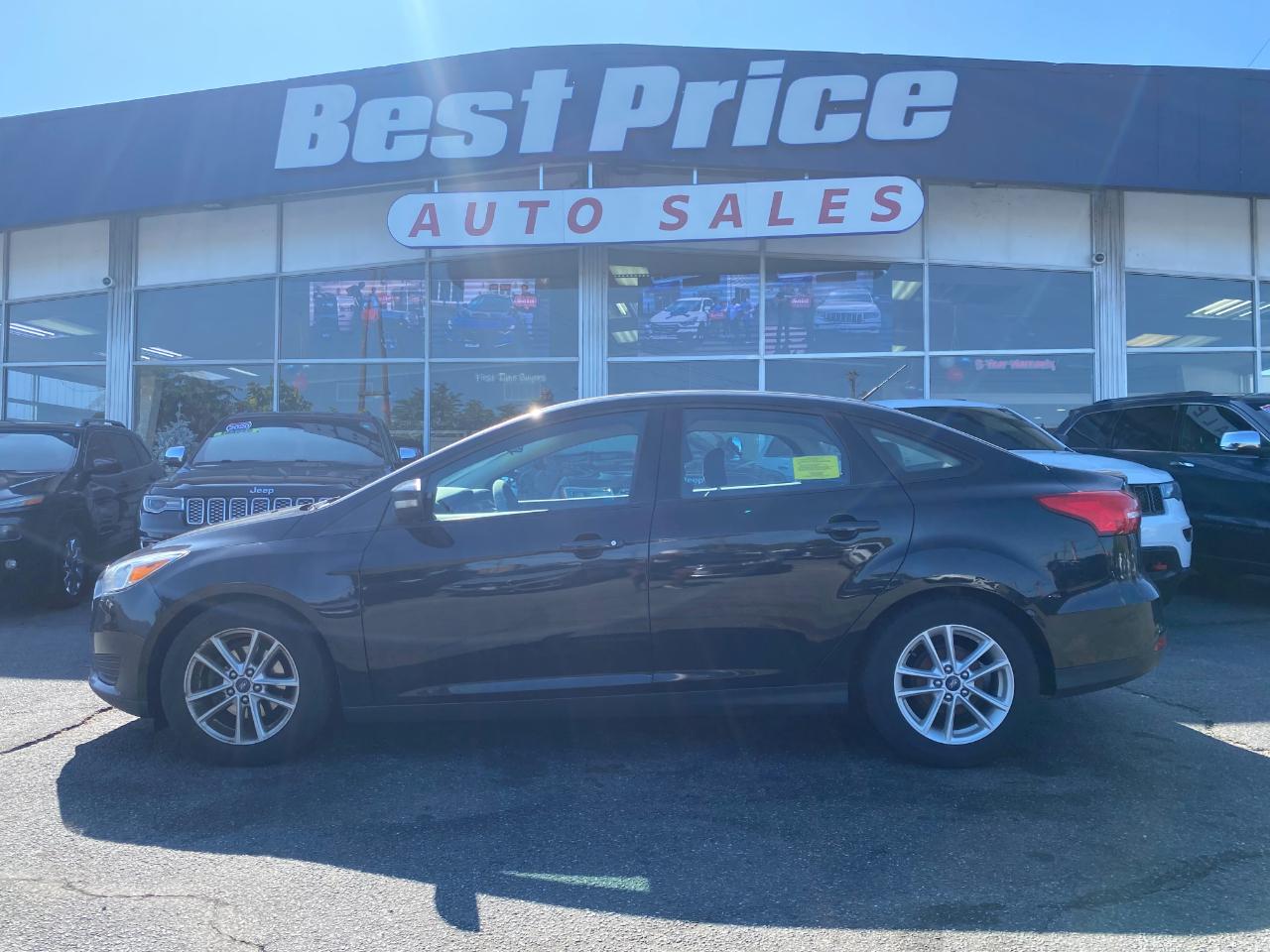 Ford Focus SE Sedan 2017