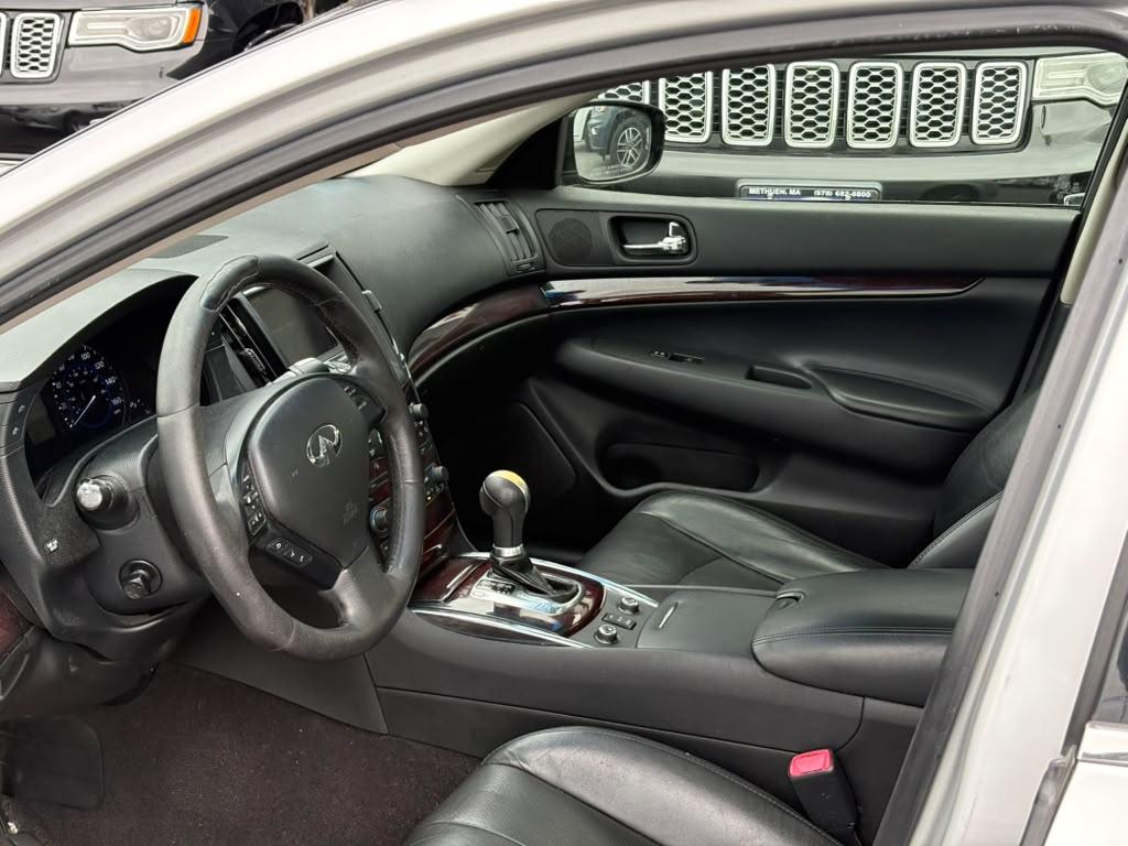 Infiniti G37 Sedan 4dr x AWD 2013