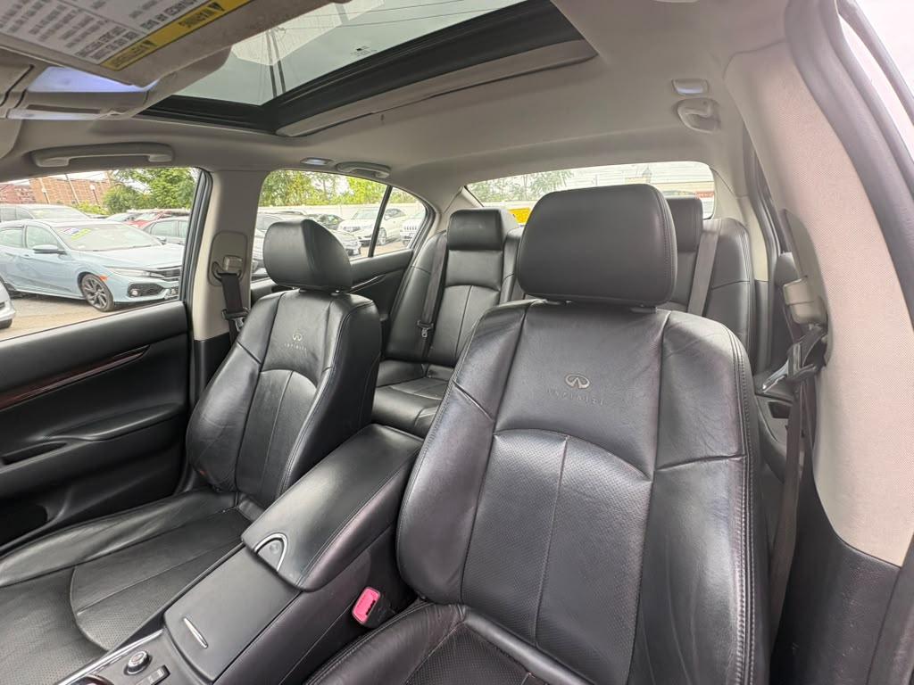 Infiniti G37 Sedan 4dr x AWD 2013