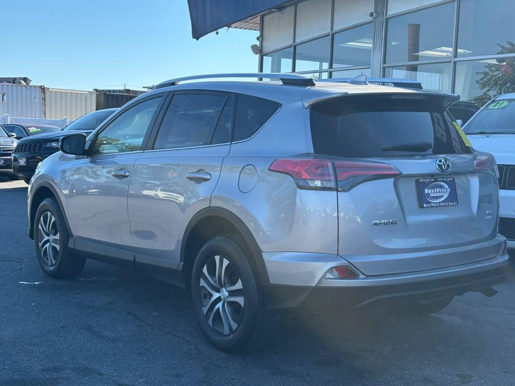 Toyota RAV4 AWD 4dr LE (Natl) 2016