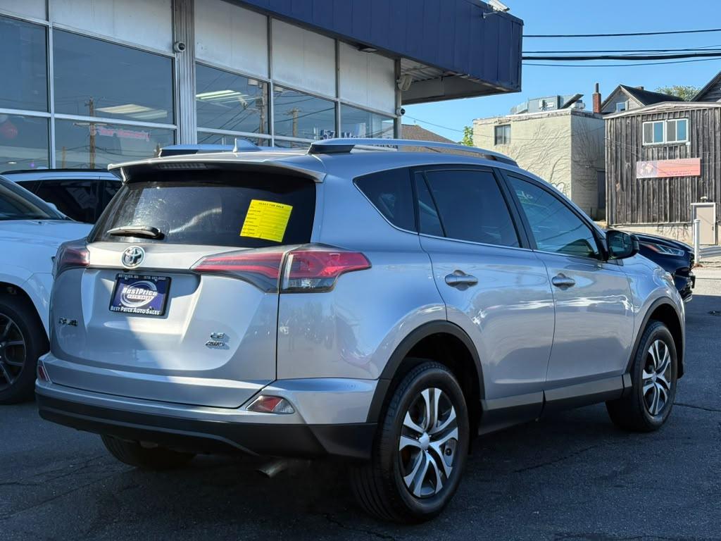 Toyota RAV4 AWD 4dr LE (Natl) 2016